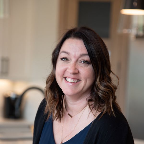 Lori Hayne, Associate